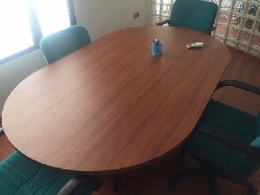 Mesa de reuniones como nueva